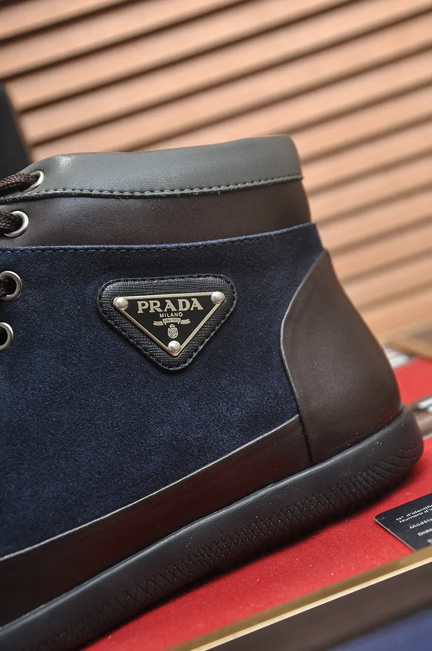 Men's shoes💰480💶【Prada】Trendy brand💞Mainly promote popular models, avant-garde and versatile fashionable men's shoes private version molding, 1:1 replica with glue splicing... Stylish and simple, original imported cowhide foot pads; the atmosphere and personality are more fashionable, eye-catching and pursuing class. It will subvert the old idea and be a must-have for fashionistas who want to spend time with you! Must keep it! High and comfortable but low, high-end quality workmanship. Code number: 38-45 (45 customized)